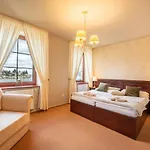 Plumlov Hotel 3*