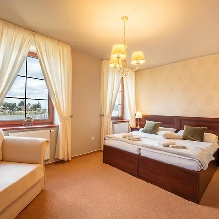 Plumlov Hotel 3*