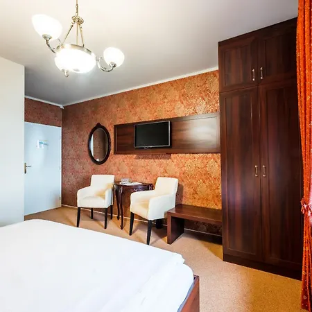 Plumlov Hotell 3*