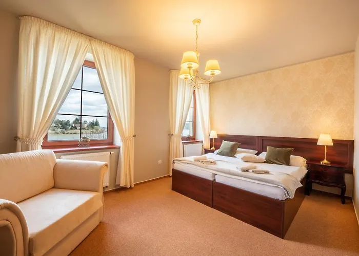 Plumlov Otel 3*