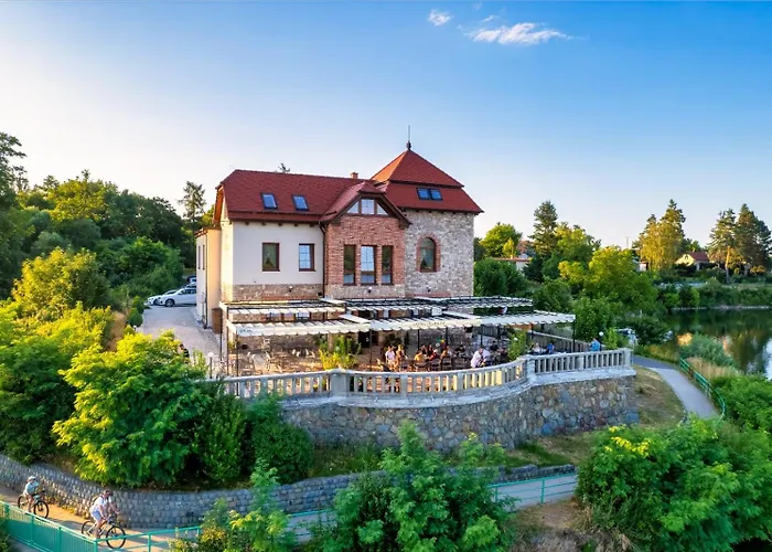 Hotel Plumlov 3*